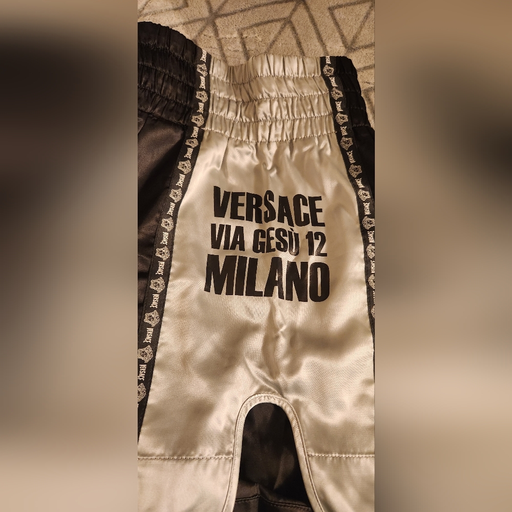 Versace shorts - Picture 4 of 4